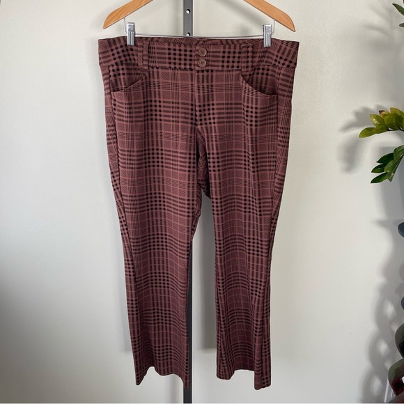 Studio by Torrid Trouser Boot Pant Bootcut Plus Brown Black Plus Size 14 - Picture 1 of 10